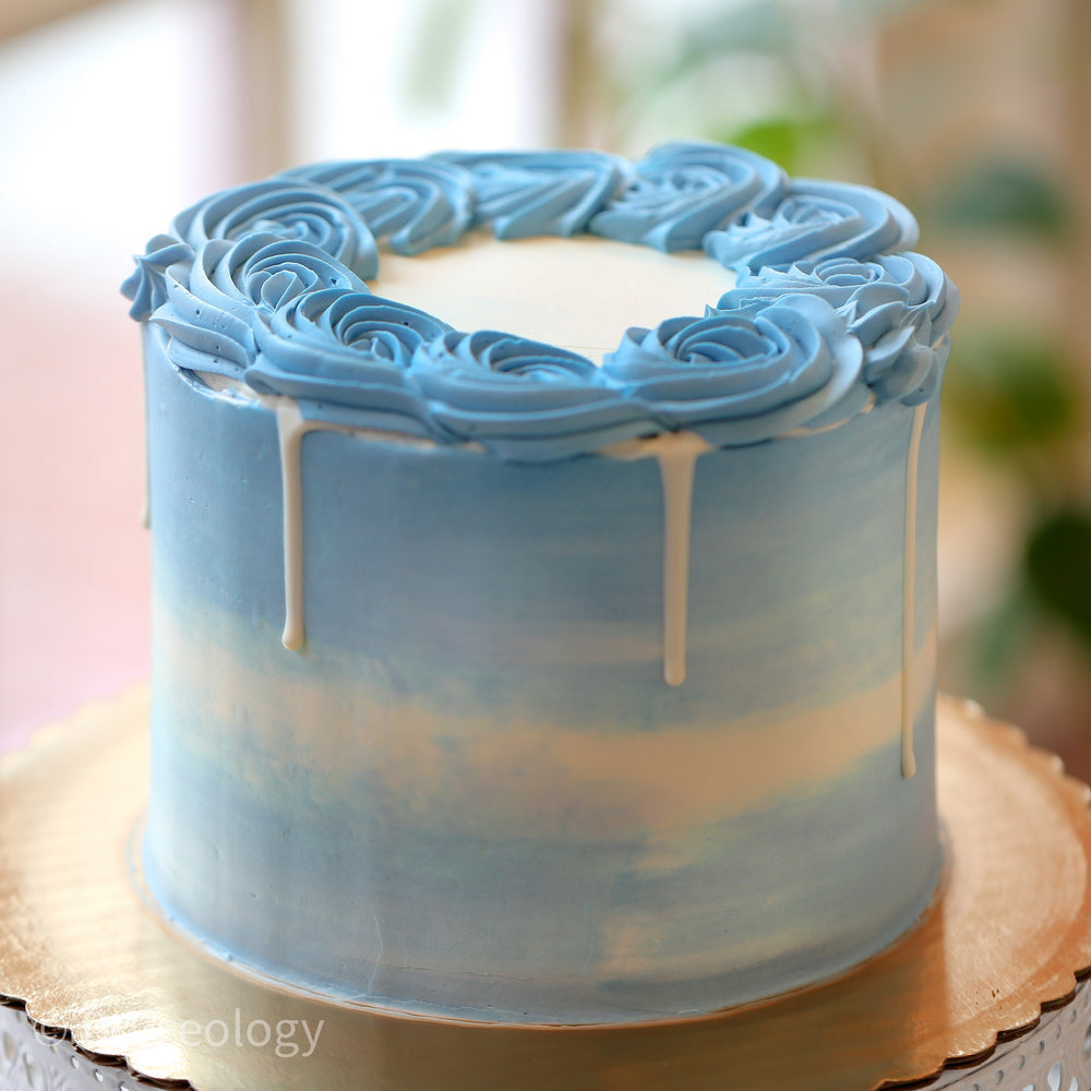 
            
                Load image into Gallery viewer, Classic Dulce de Leche Cake
            
        
