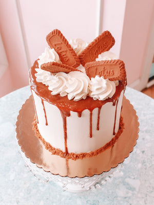 
            
                Load image into Gallery viewer, Biscoff Cake
            
        